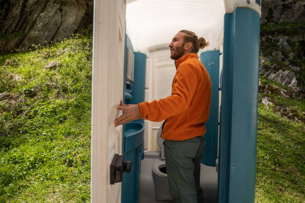 Affordable portable toilet rental in Cortez, FL