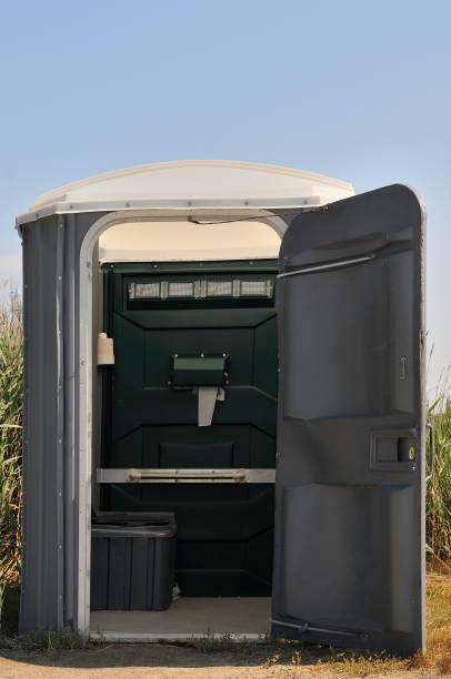 Best Construction site porta potty rental  in Cortez, FL